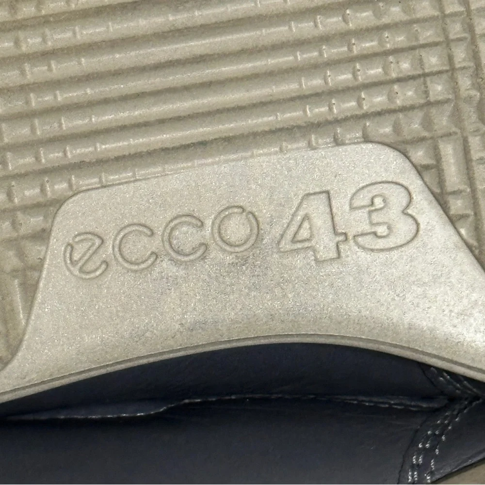 ECCO Collin 2.0 Gray Perforate Leather Slip On Casual Comfort Loafers Mens 9 /43
